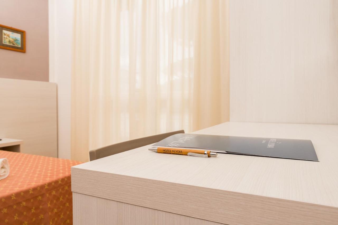 Hotel Lydia แชร์เวีย ภายนอก รูปภาพ