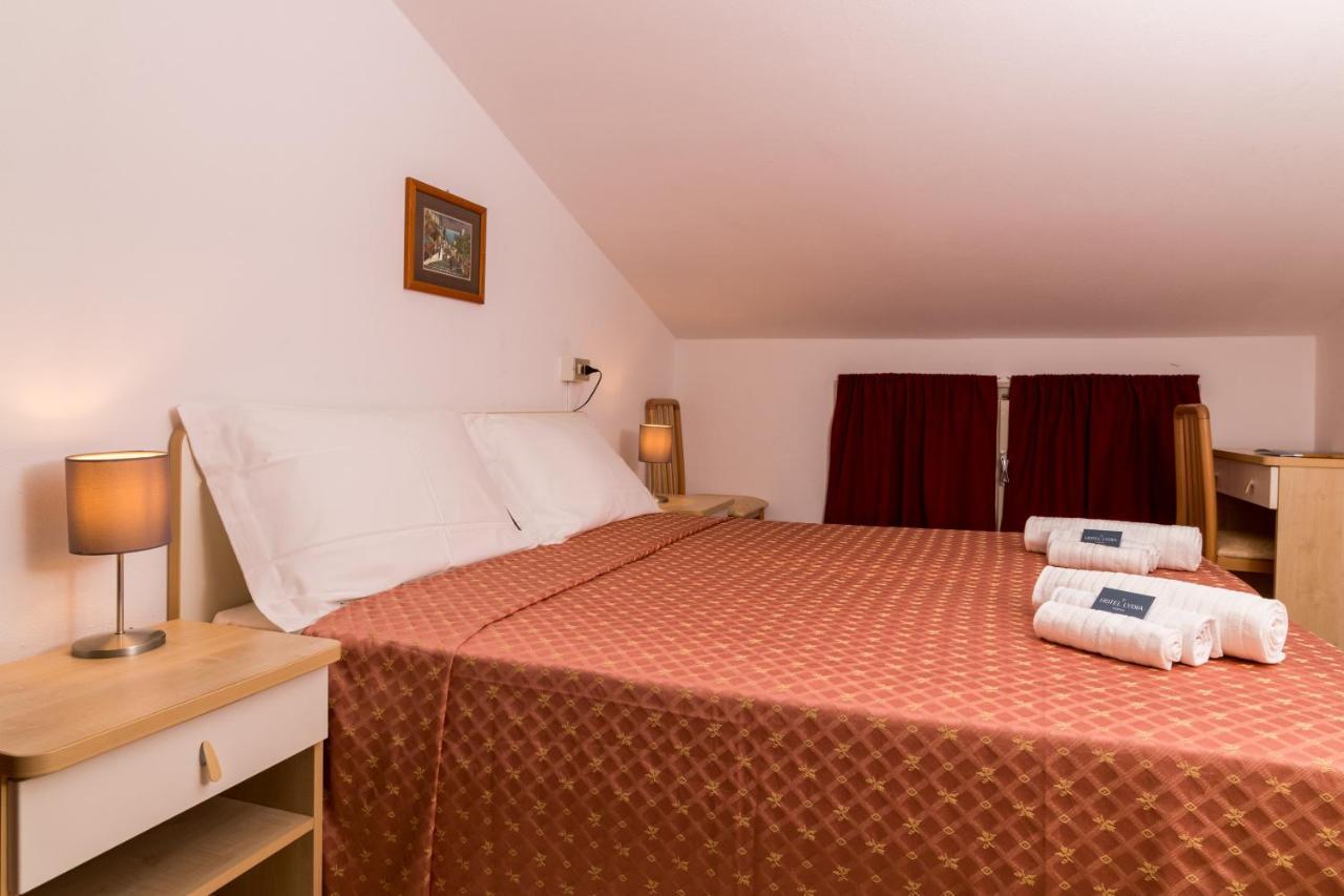 Hotel Lydia แชร์เวีย ภายนอก รูปภาพ