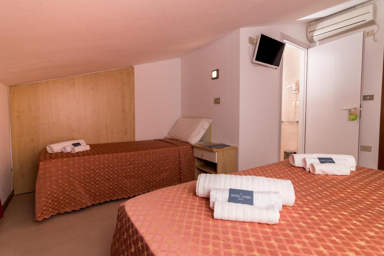 Hotel Lydia แชร์เวีย ภายนอก รูปภาพ